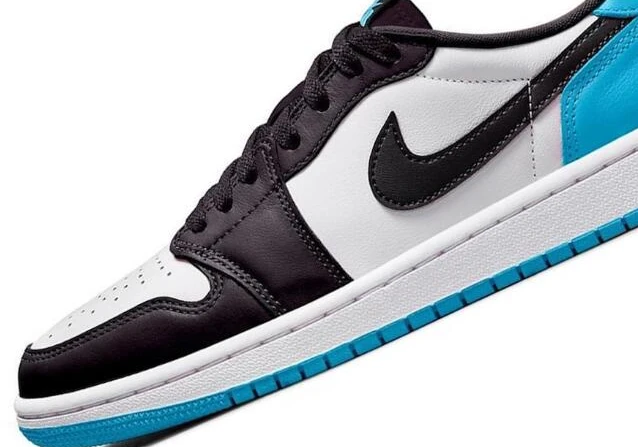Air Jordan 1 Low OG UNC