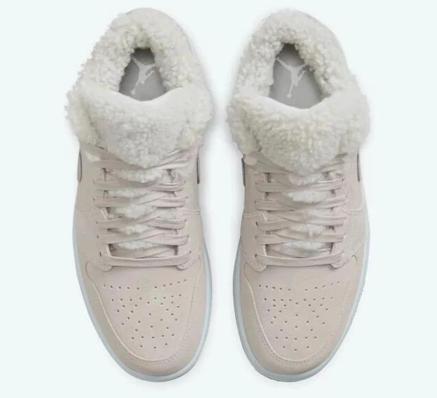 Air Jordan 1 Low Sherpa Fleece