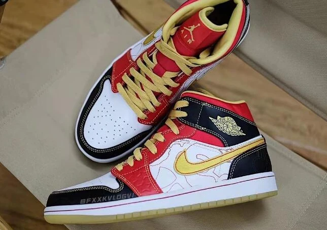 Air Jordan 1 Mid XQ 2022