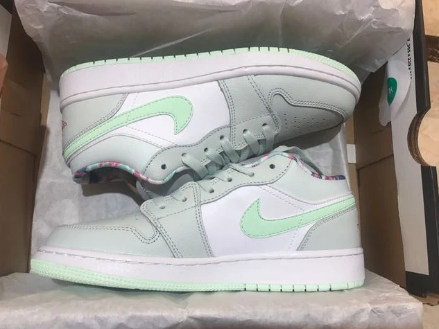Air Jordan 1 Retro-220