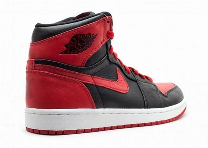 Air Jordan 1 Retro Banned-1