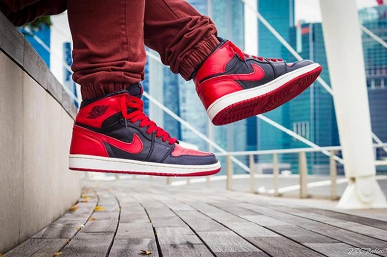 Air Jordan 1 Retro Banned-1