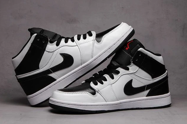 Air Jordan 1 Retro Black Red-1