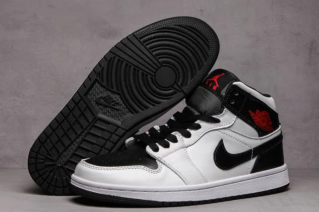 Air Jordan 1 Retro Black Red-1