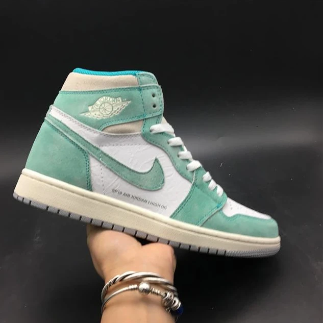 Air Jordan 1 Retro High OG Turbo Green-1