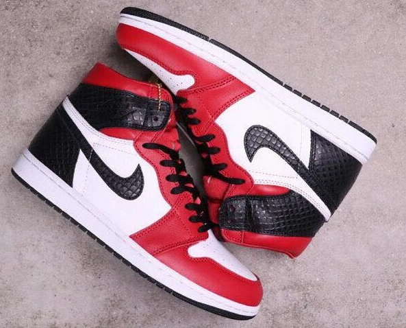 Air Jordan 1 WMNS Satin Snake-1