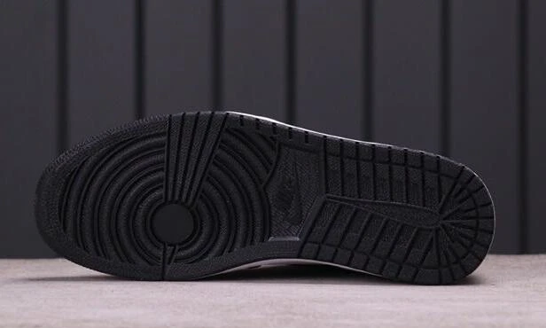 Air Jordan 1 WMNS Satin Snake-1