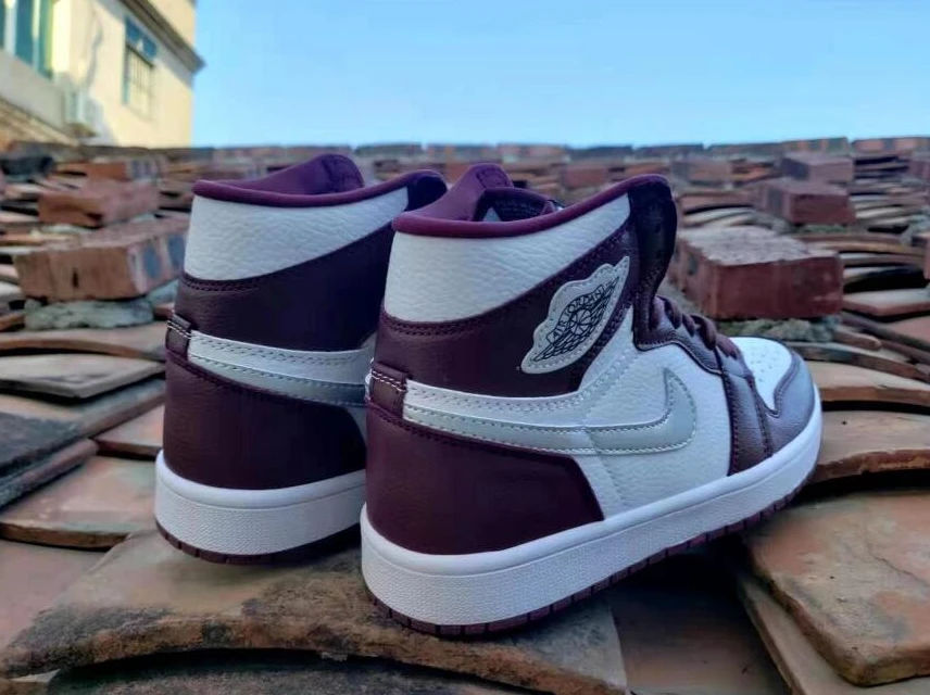 Air Jordan 1 White Purple