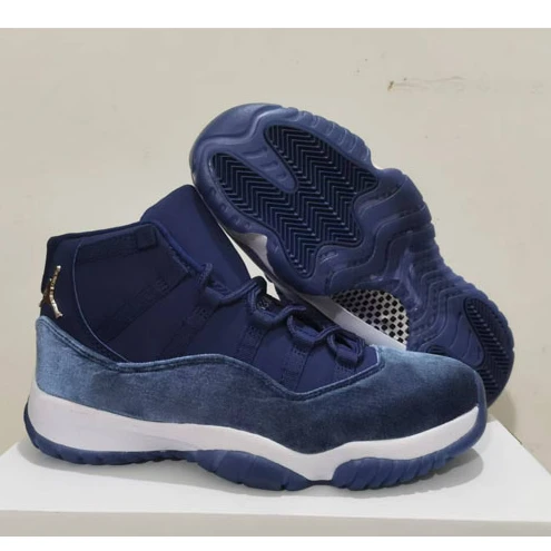 Air Jordan 11 Dark Blue Fleece