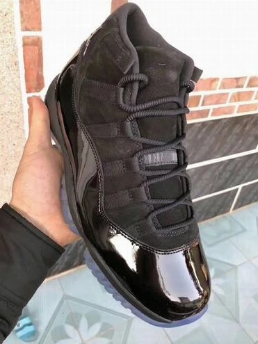 Air Jordan 11 GS Cap and Gown-1