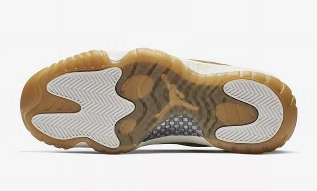 Air Jordan 11 GS Olive Lux-01