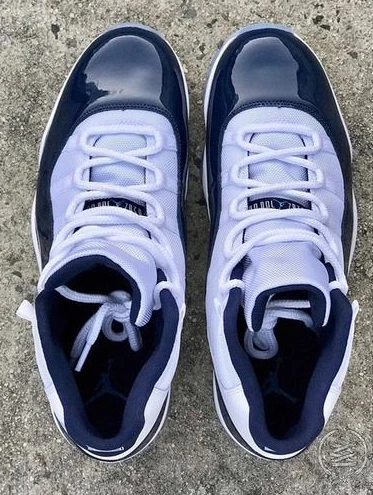Air Jordan 11 GS Win Like 82