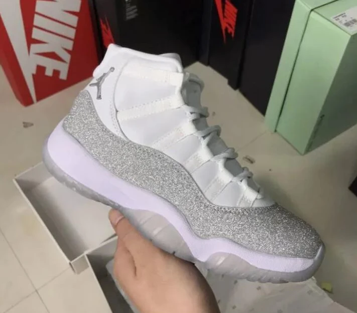 Air Jordan 11 High WMNS-1