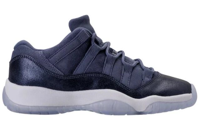 Air Jordan 11 Low Blue Moon-01