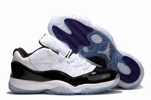 Air Jordan 11 Low Concord