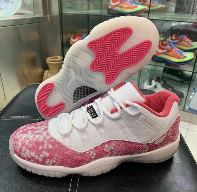 Air Jordan 11 Low GS WMNS Pink Snakeskin-1