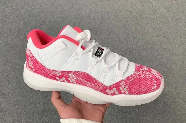 Air Jordan 11 Low GS WMNS Pink Snakeskin-1