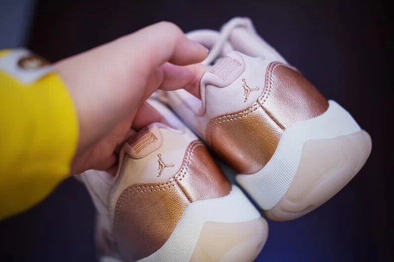 Air Jordan 11 Low Rose Gold-1