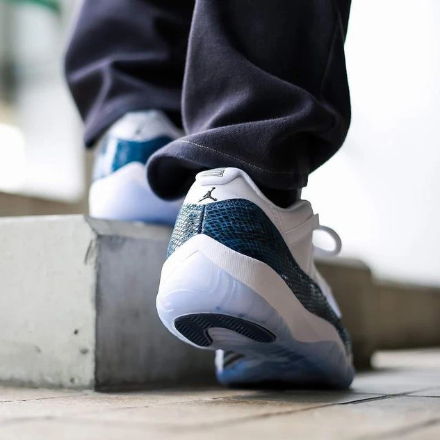 Air Jordan 11 Low Snakeskin-1