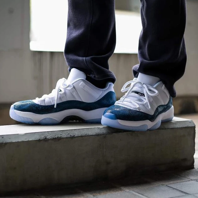 Air Jordan 11 Low Snakeskin-1