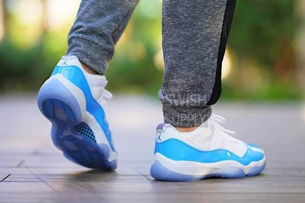 Air Jordan 11 Low 