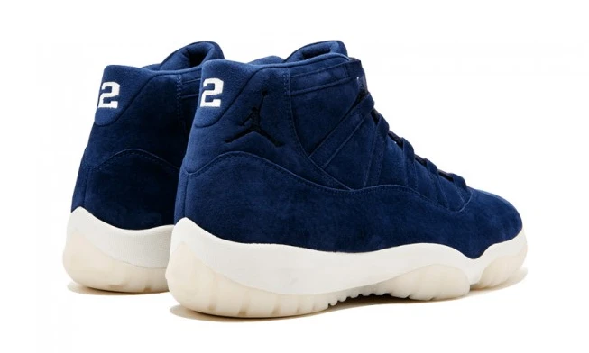 Air Jordan 11 PRM Jeter-01