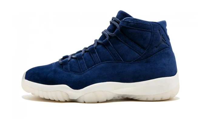 Air Jordan 11 PRM Jeter-01