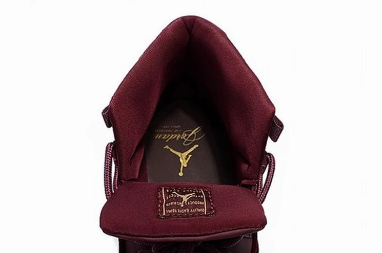 Air Jordan 11 Retro Heiress-Actual Pic
