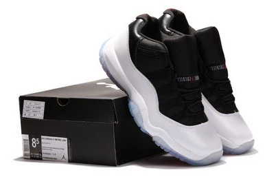 Air Jordan 11 Retro Low White Black Red