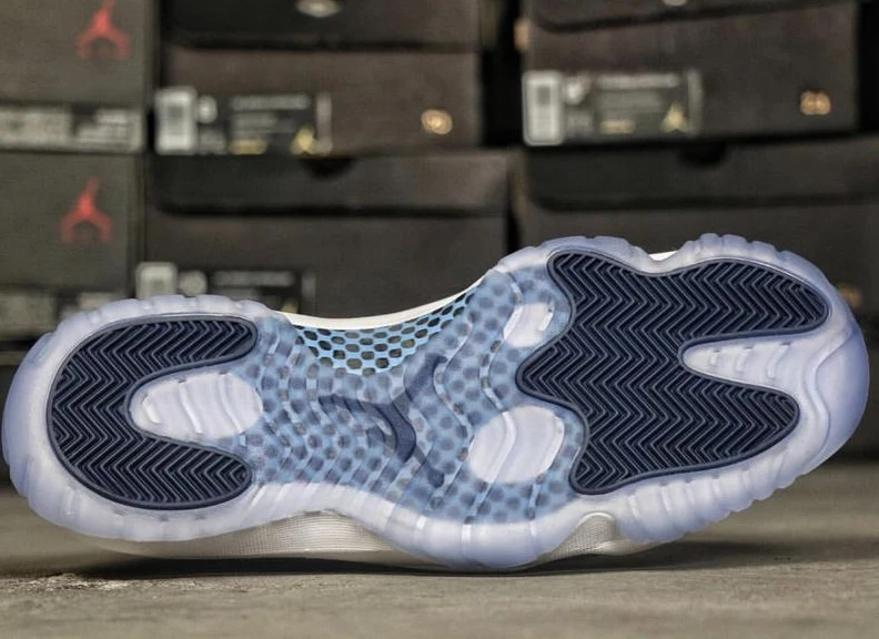 Air Jordan 11 “Midnight Navy” -01
