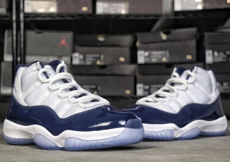 Air Jordan 11 “Midnight Navy” -01