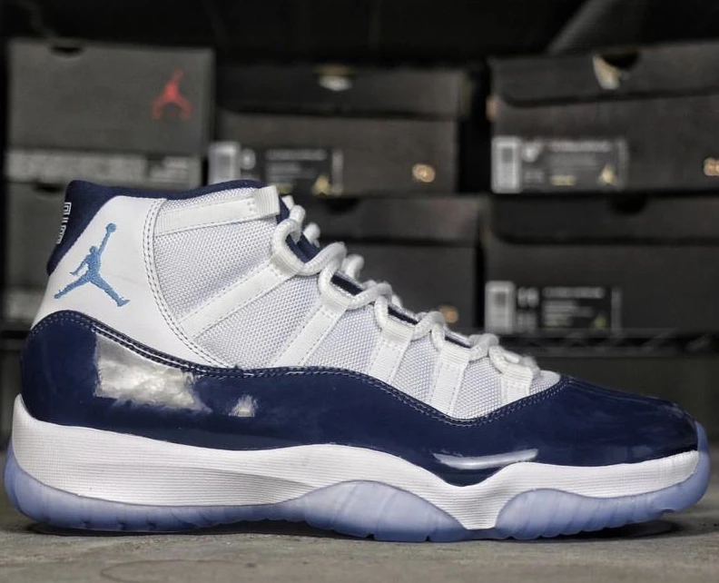 Air Jordan 11 “Midnight Navy” -01