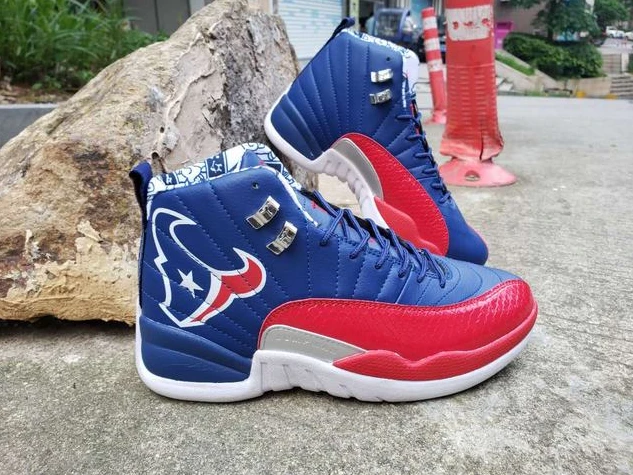 Air Jordan 12 Champion Bull Head-1