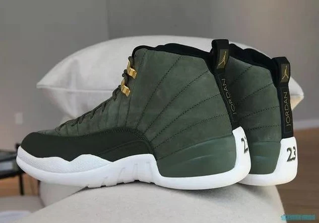 Air Jordan 12 GS Graduation Pack