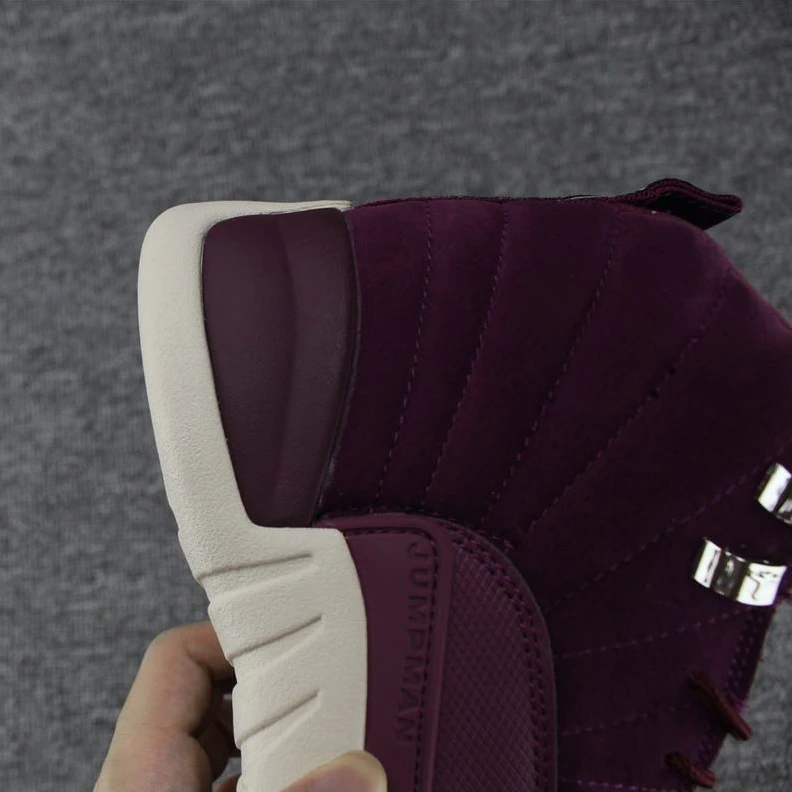 Air Jordan 12 