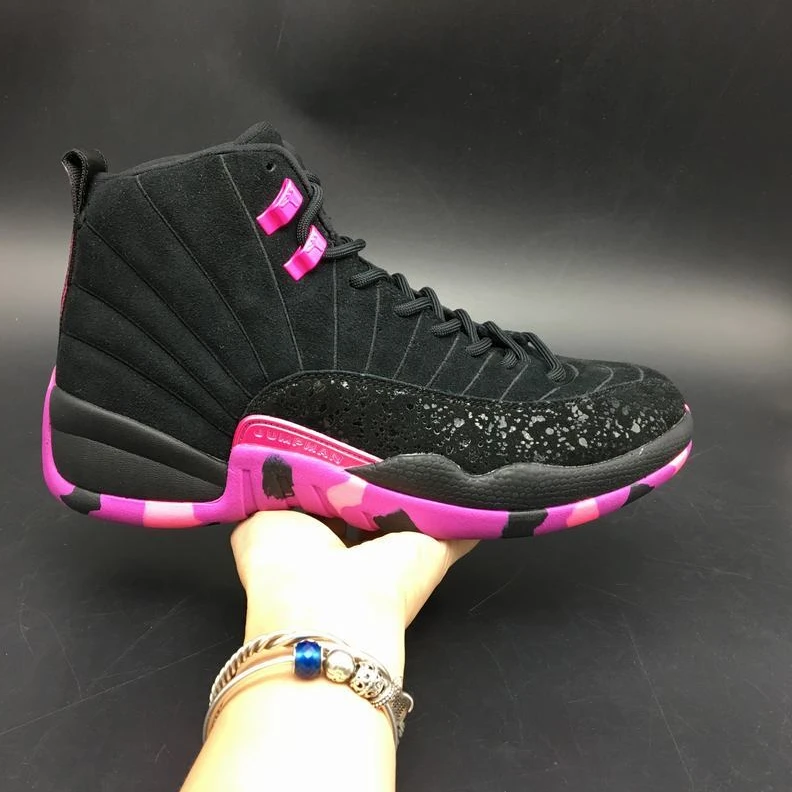 Air Jordan 12 