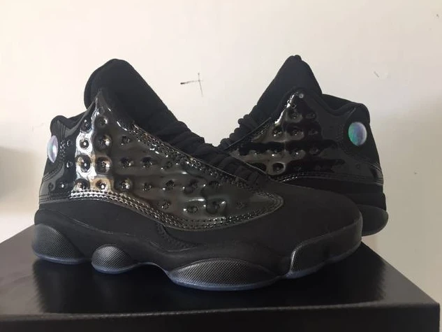 Air Jordan 13 All Black Mirror-01