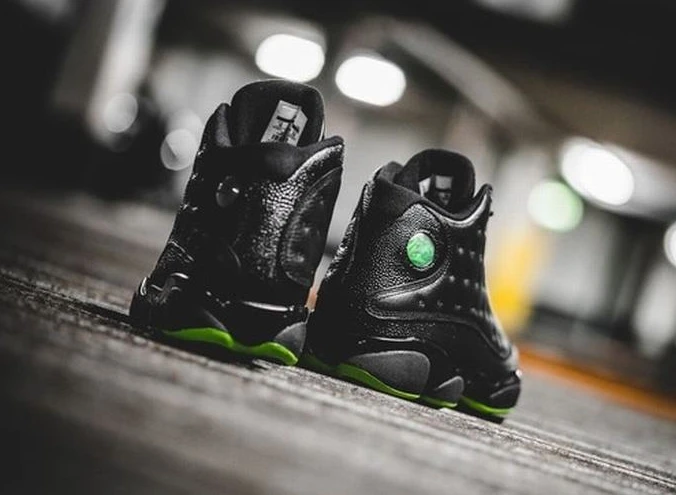 Air Jordan 13 Altitude-01