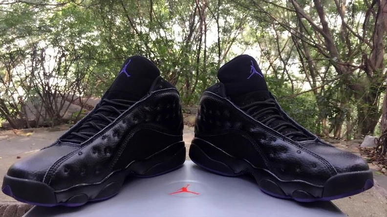 Air Jordan 13 Black Purple-01