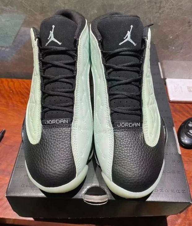 Air Jordan 13 Low Singles Day
