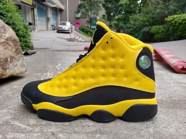 Air Jordan 13 Retro Black Yellow-1