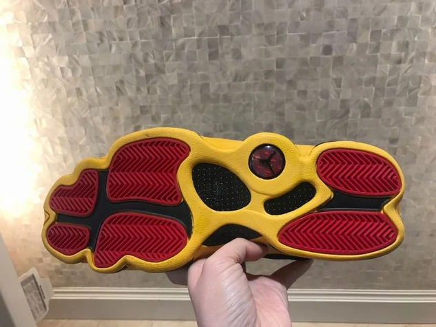 Air Jordan 13 Retro Black yellow-1