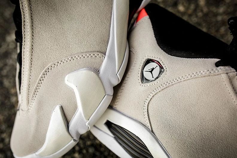 Air Jordan 14 Desert Sand-01