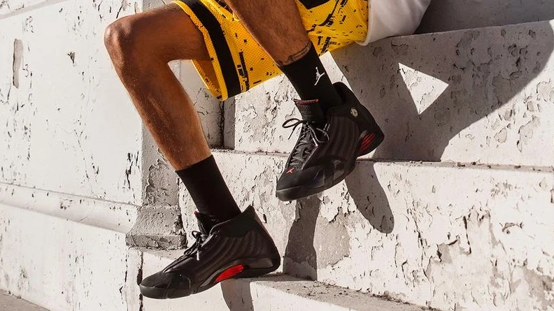 Air Jordan 14 Last Shot-01