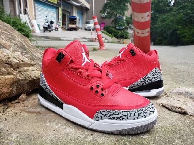 Air Jordan 3 Bull Red-1