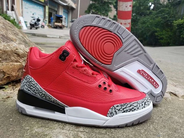 Air Jordan 3 Bull Red-1