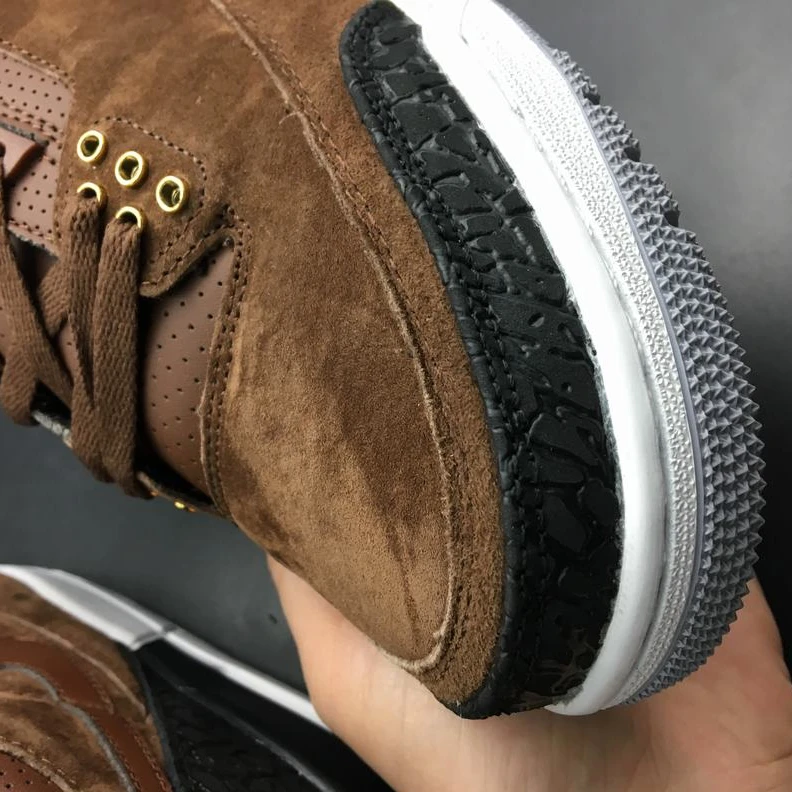 Air Jordan 3 Dark Brown Gray-01