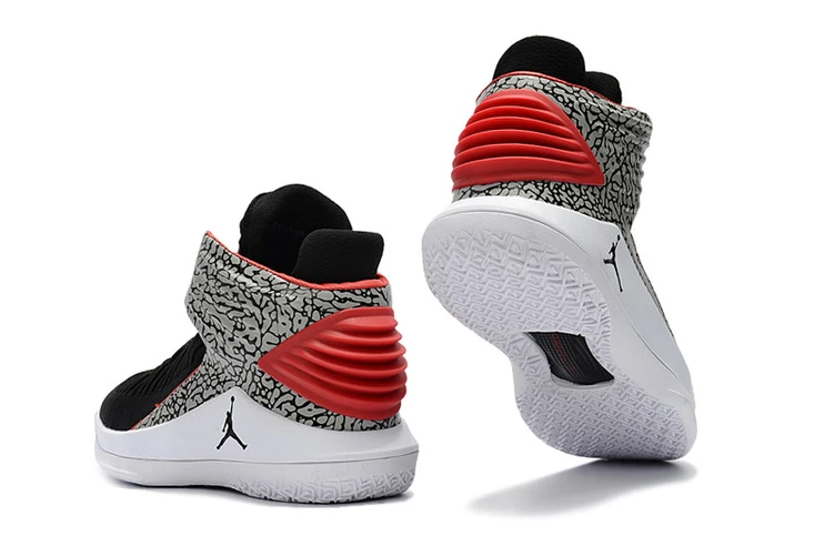 Air Jordan 32-03