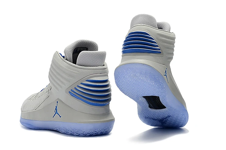 Air Jordan 32-04