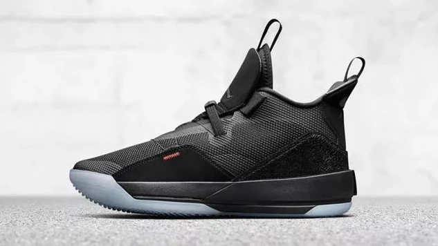 Air Jordan 33 Retro Utility Blackout-1
